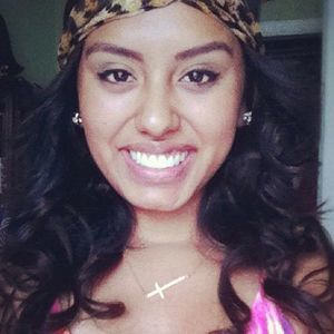 Meet your Posher, Alejandra